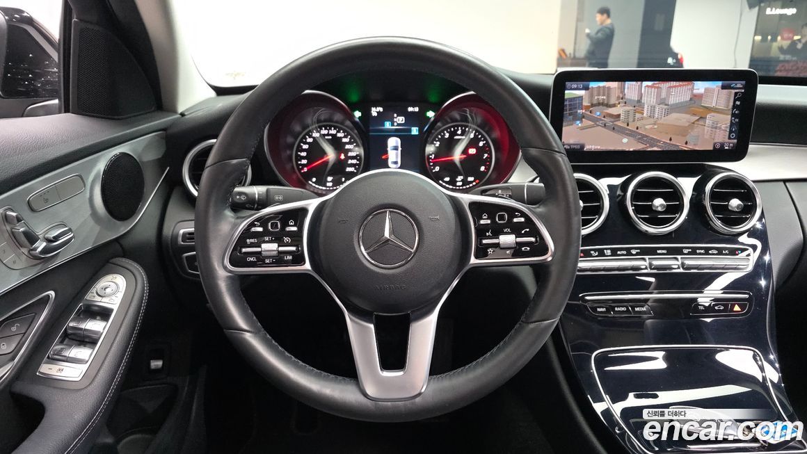 Mercedes-Benz C-Class 2020