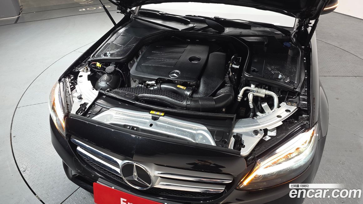 Mercedes-Benz C-Class 2020