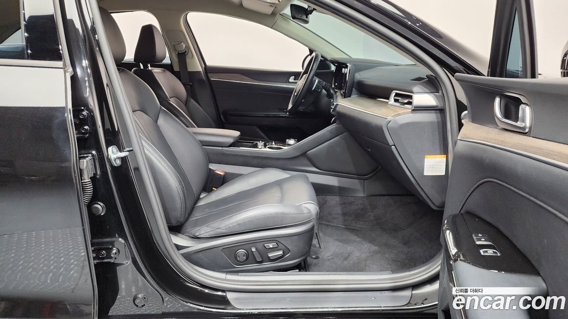 Kia K5 2023
