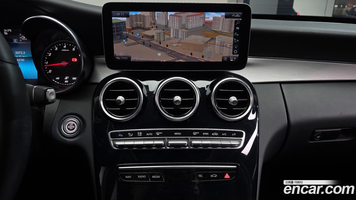 Mercedes-Benz C-Class 2020