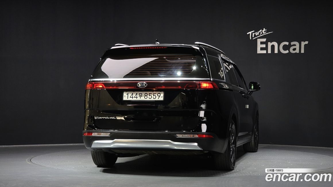 Kia Canival 2021