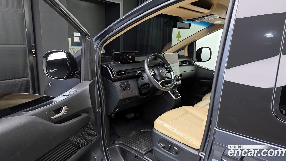 Hyundai Staria 2023