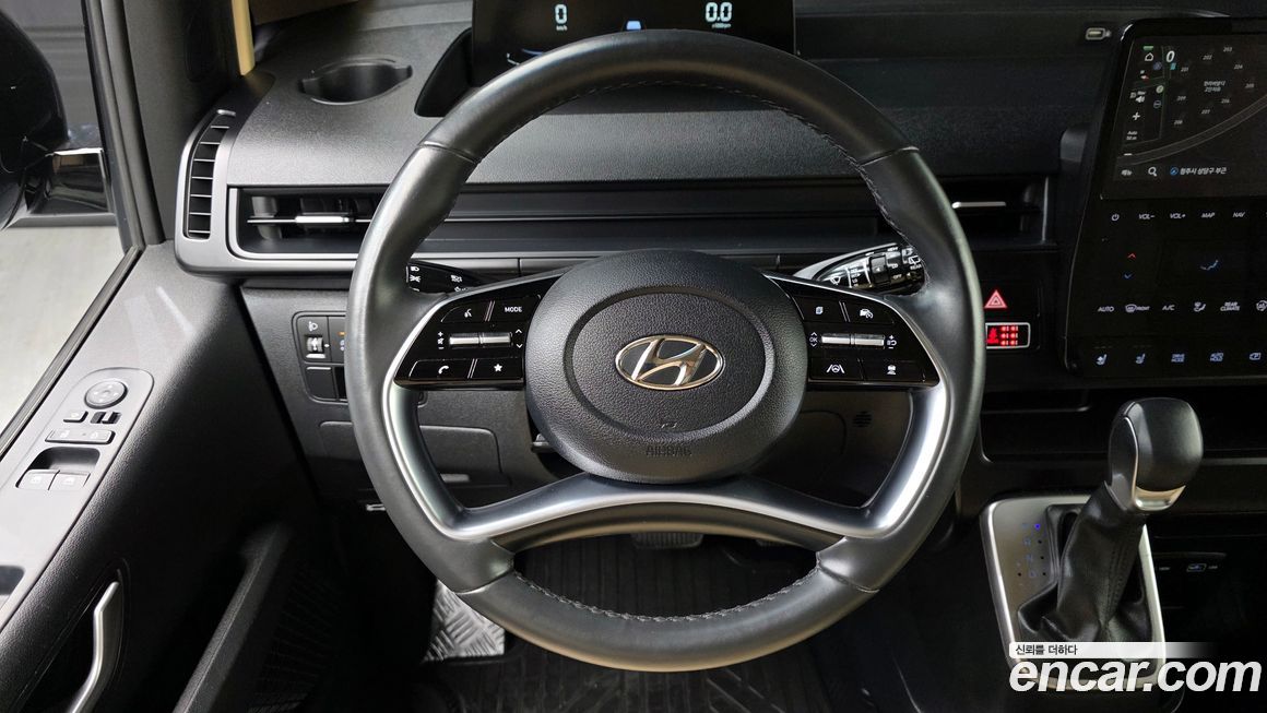 Hyundai Staria 2023