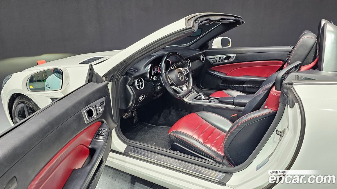Mercedes-Benz SLC-Class 2019