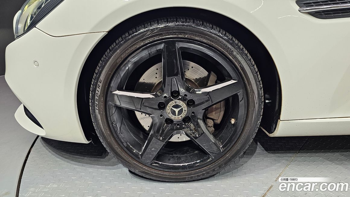 Mercedes-Benz SLC-Class 2019