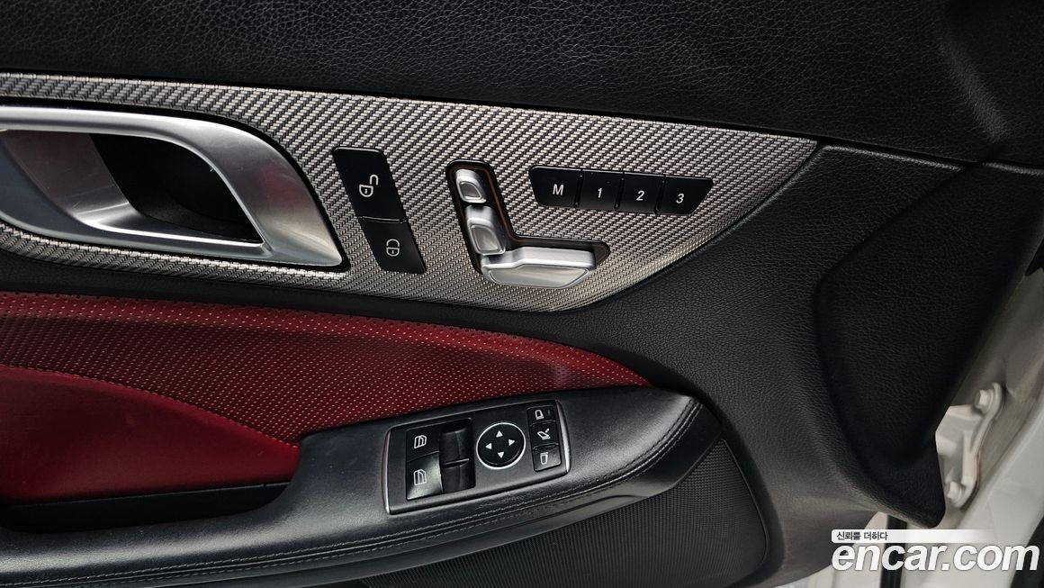 Mercedes-Benz SLC-Class 2019