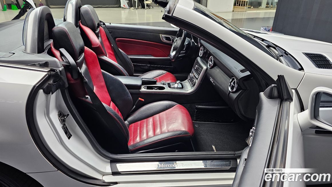 Mercedes-Benz SLC-Class 2019