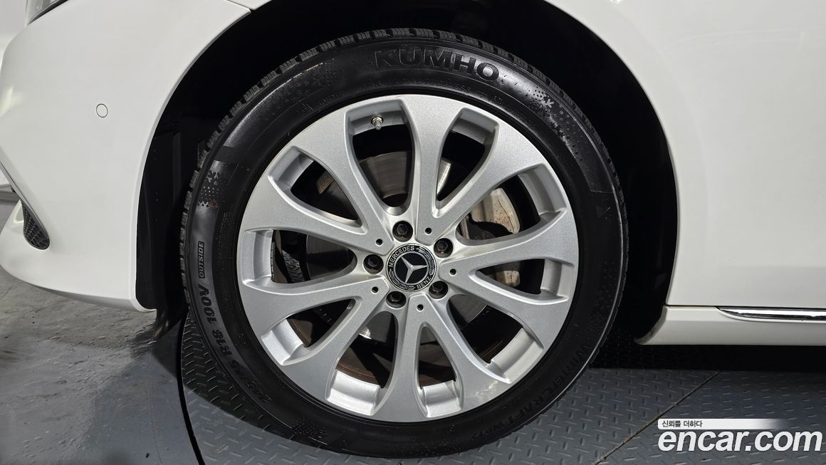 Mercedes-Benz E-Class 2019