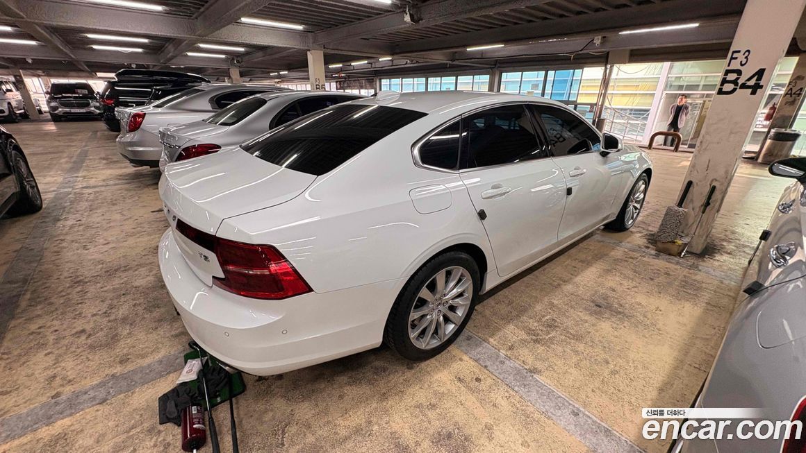 Volvo S90 2017