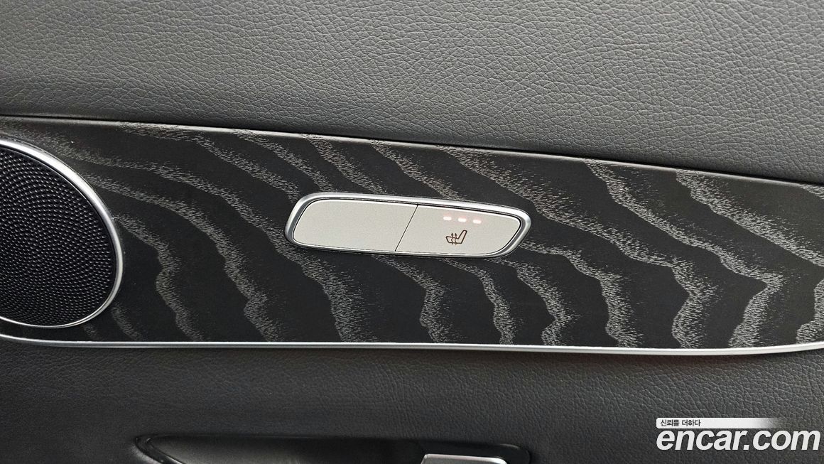 Mercedes-Benz GLC-Class 2019