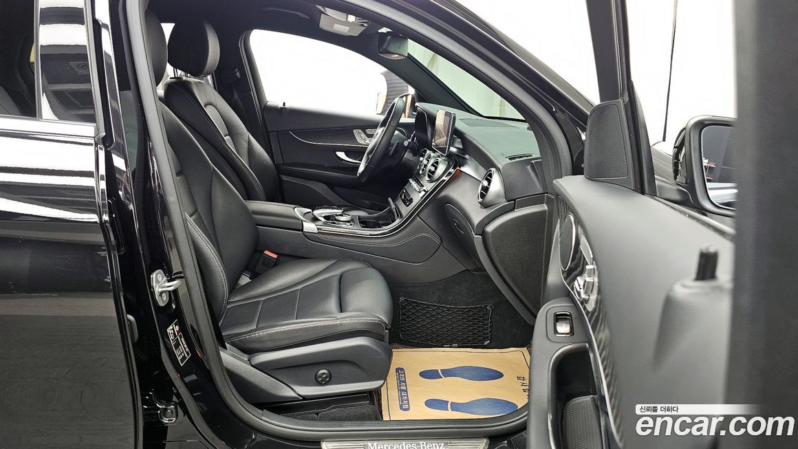 Mercedes-Benz GLC-Class 2019