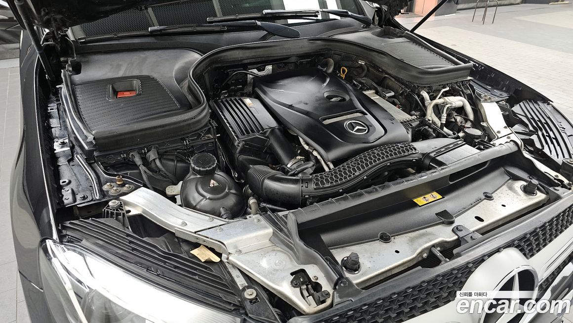 Mercedes-Benz GLC-Class 2019