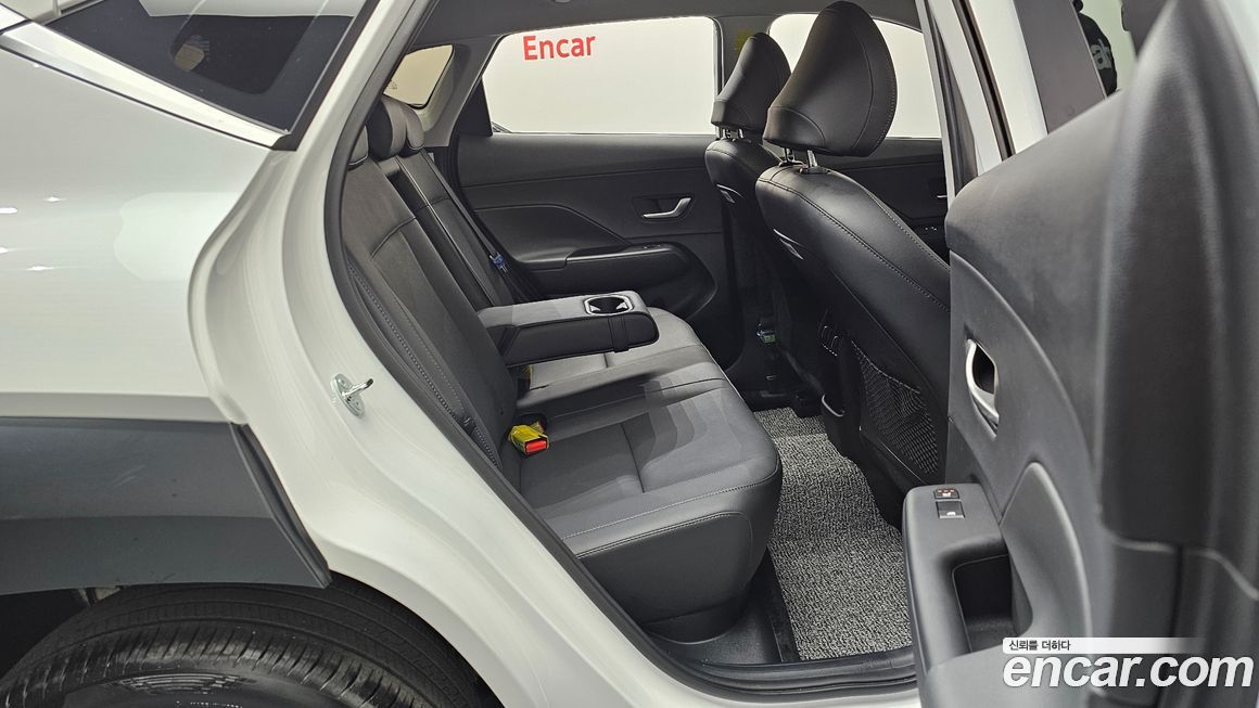 Hyundai Kona 2025