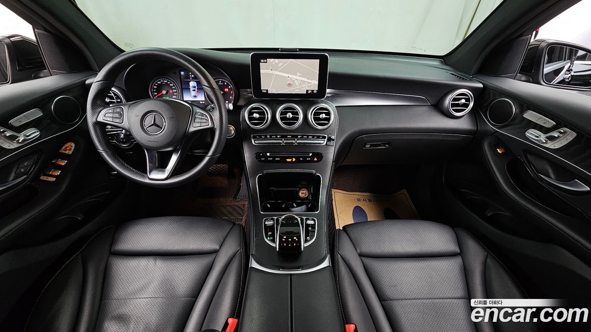 Mercedes-Benz GLC-Class 2019