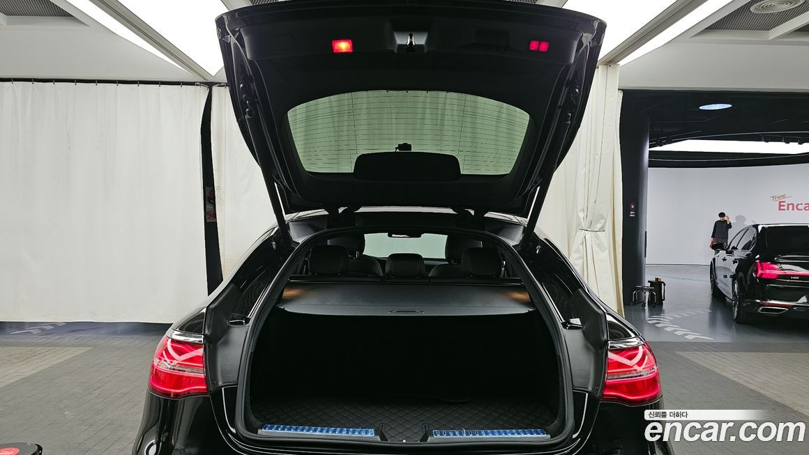 Mercedes-Benz GLC-Class 2019