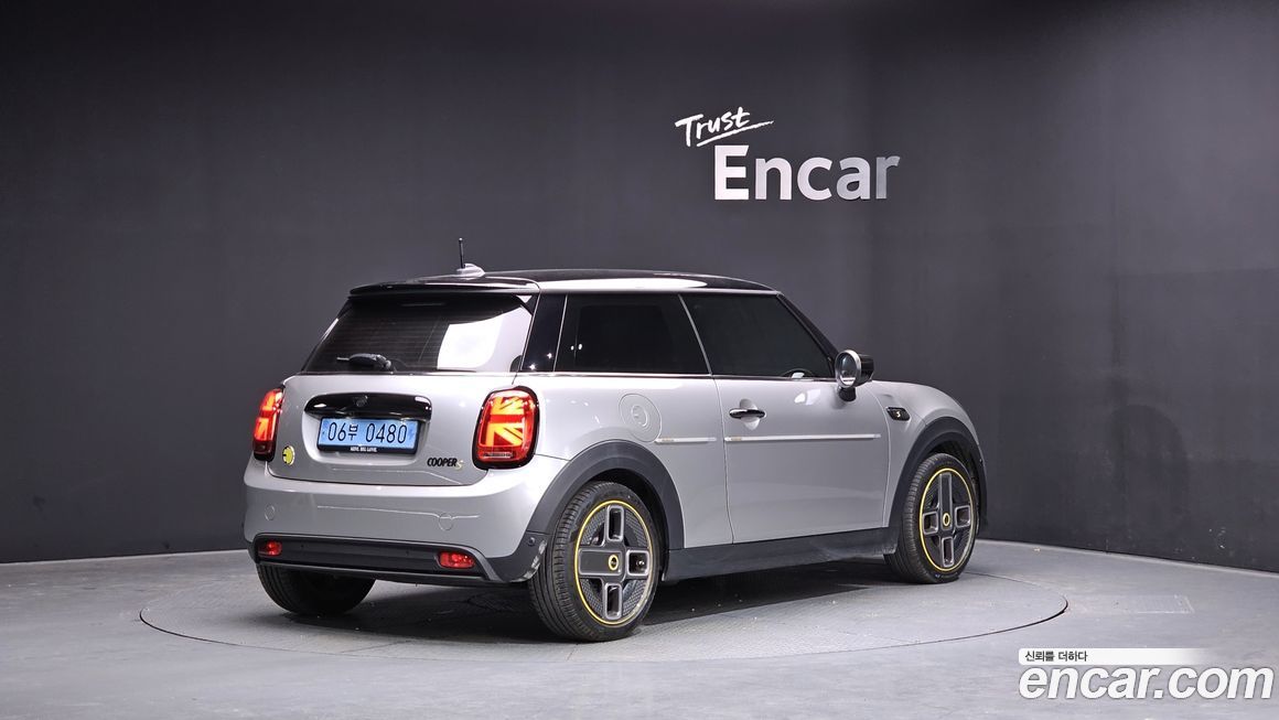 Mini Cooper 2024