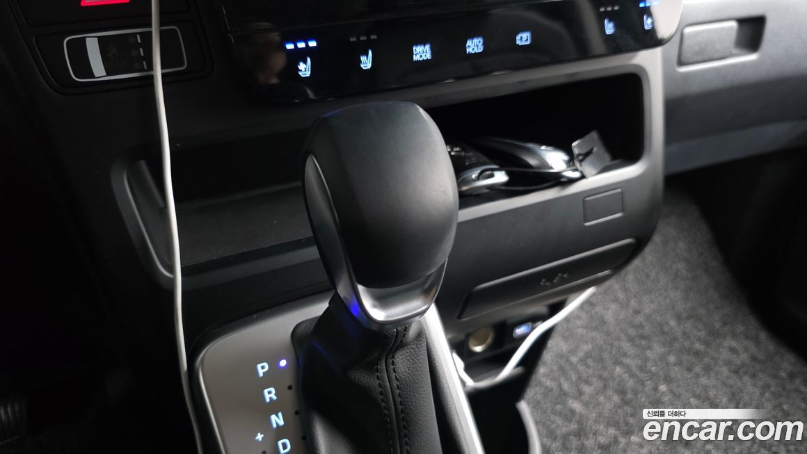 Hyundai Staria 2024
