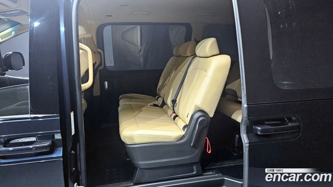 Hyundai Staria 2024