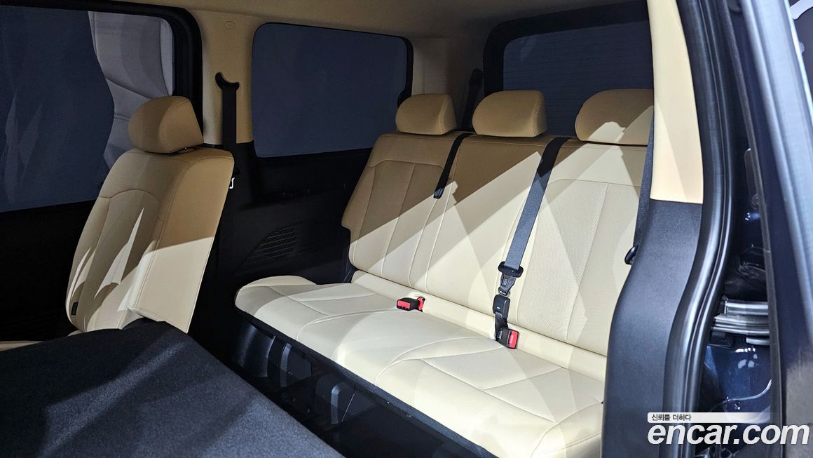 Hyundai Staria 2024