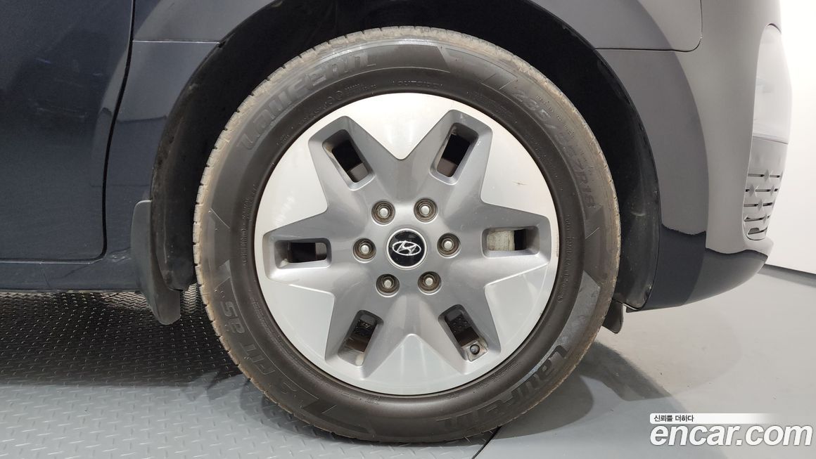 Hyundai Staria 2022