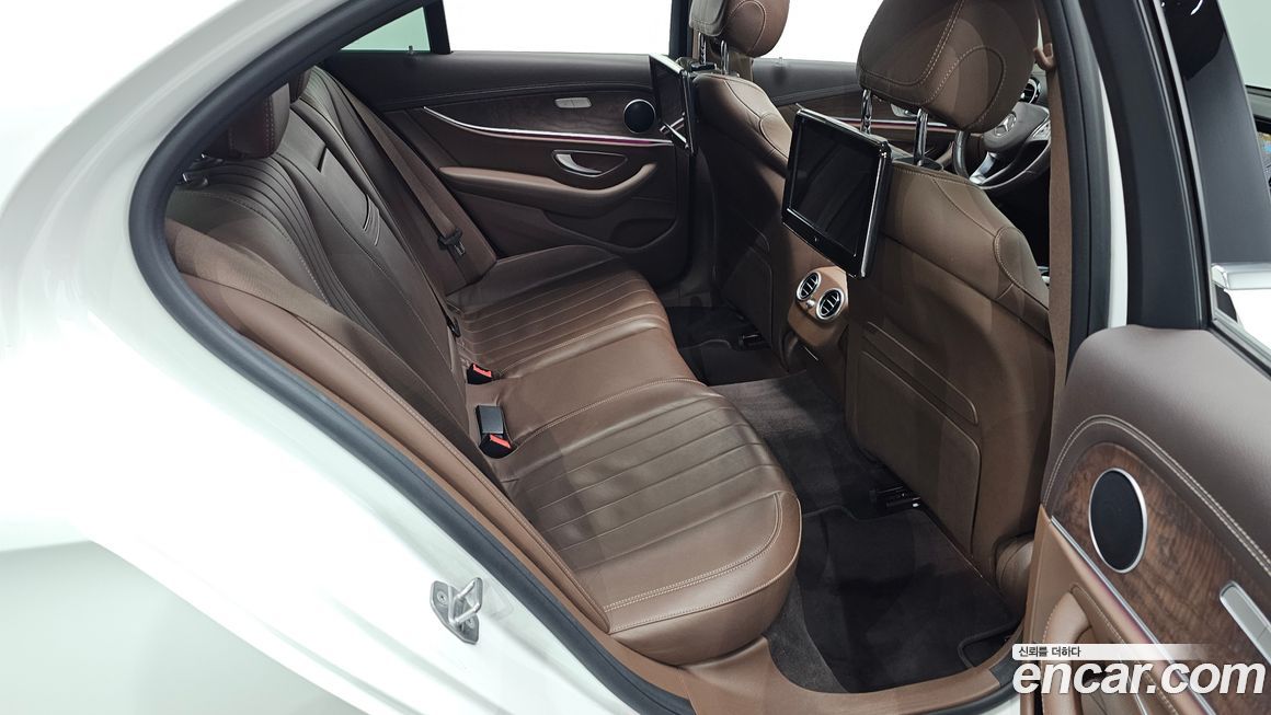 Mercedes-Benz E-Class 2017