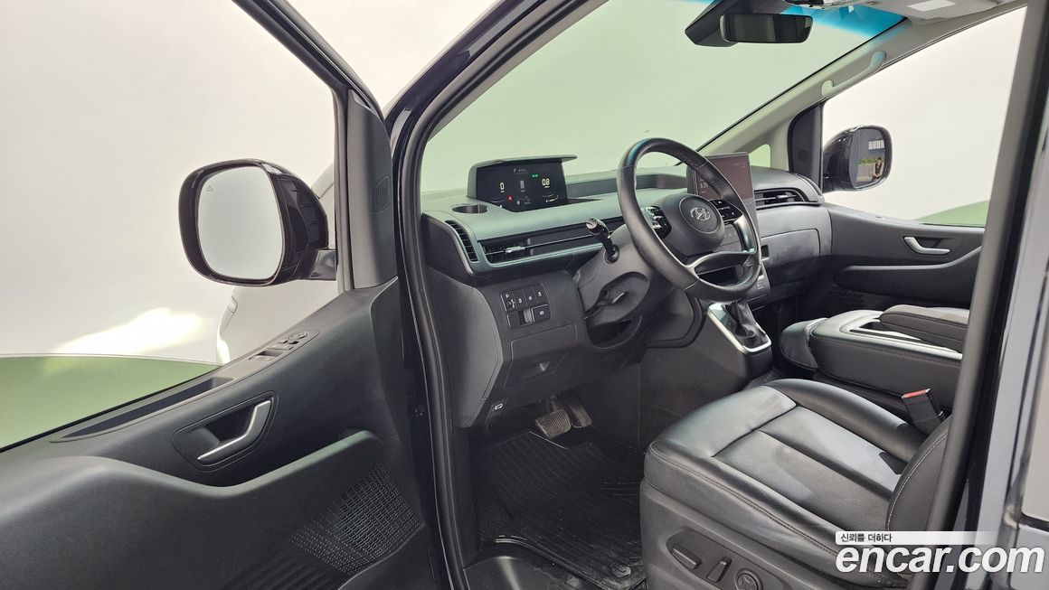 Hyundai Staria 2022