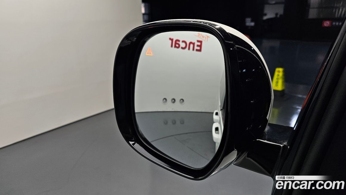 Hyundai Staria 2025