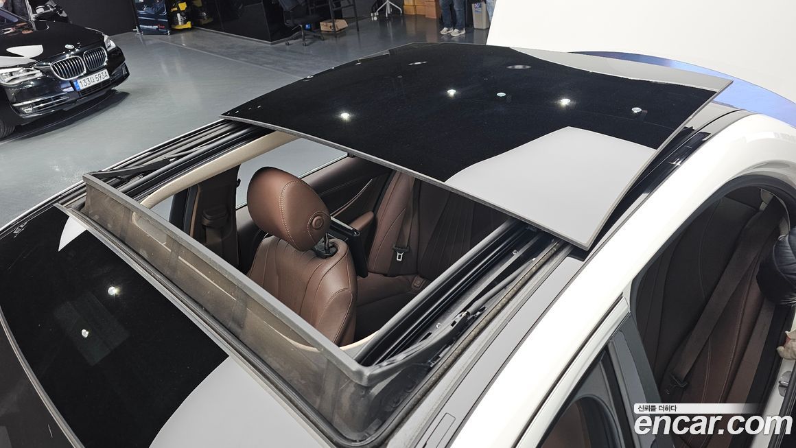 Mercedes-Benz E-Class 2017