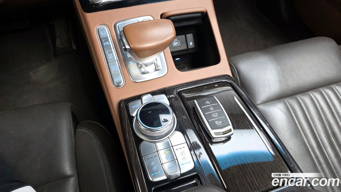 Genesis G90 2019