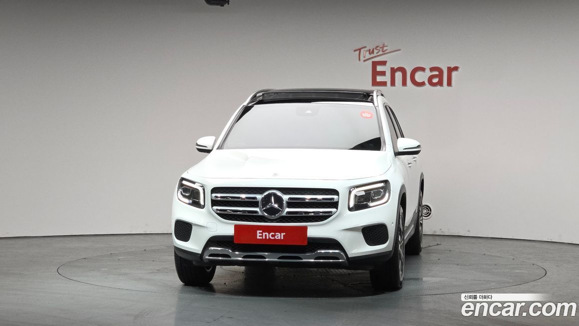 Mercedes-Benz GLB-Class 2021