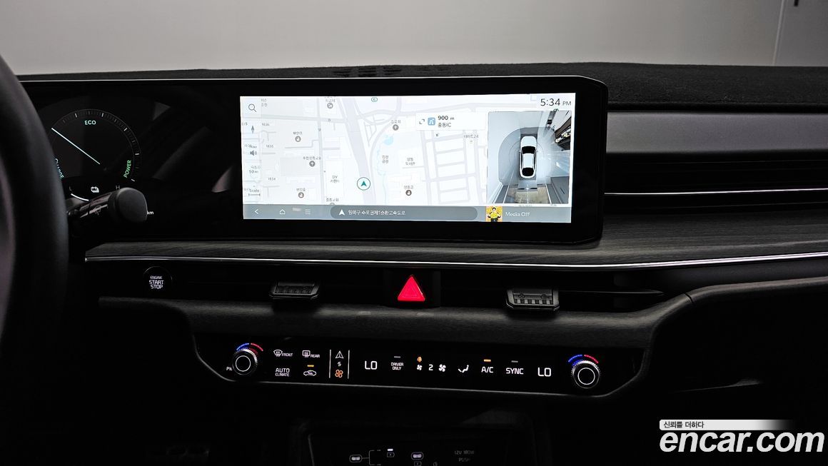 Kia K5 2025