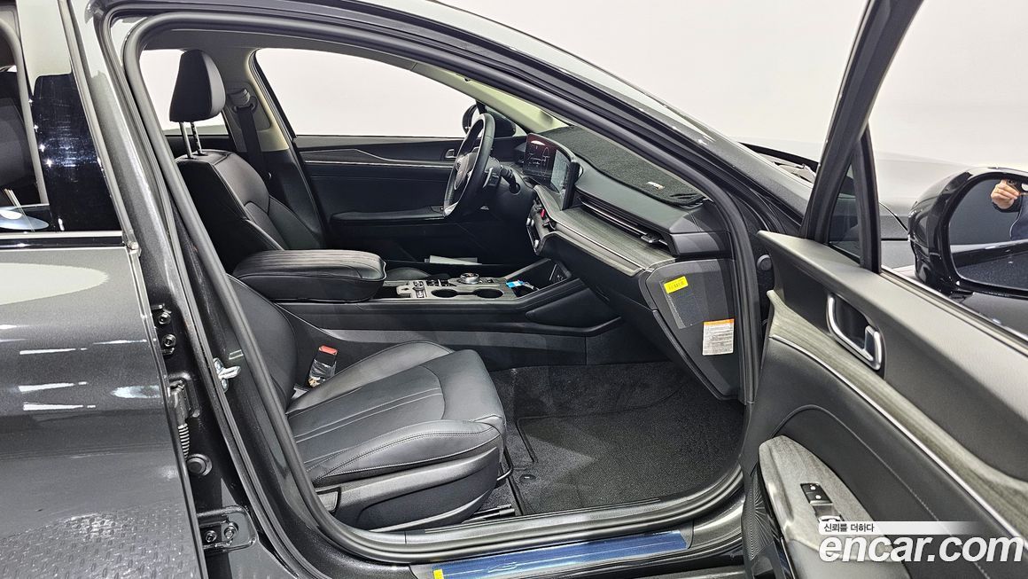 Kia K5 2025
