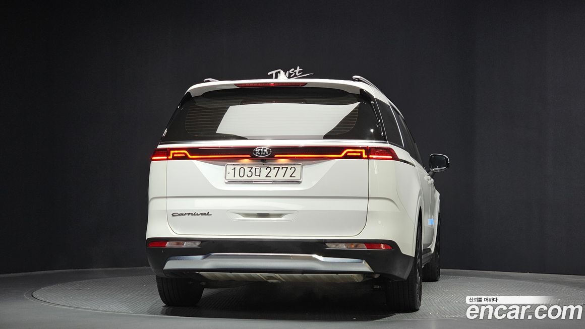 Kia Canival 2021