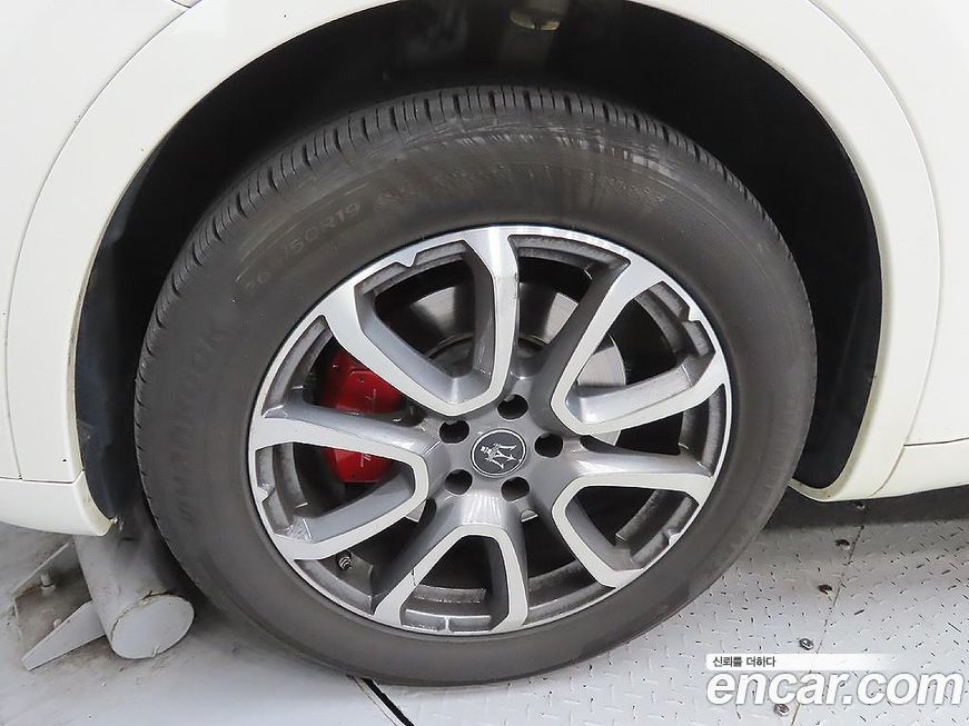 Maserati Levante 2020