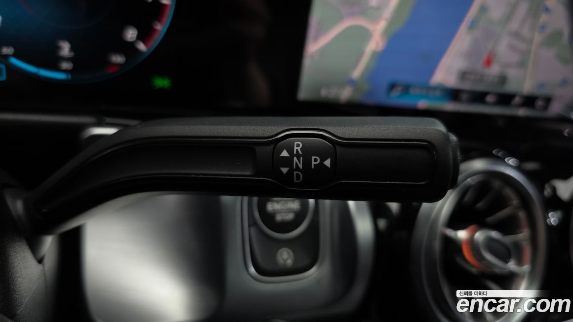 Mercedes-Benz GLB-Class 2021