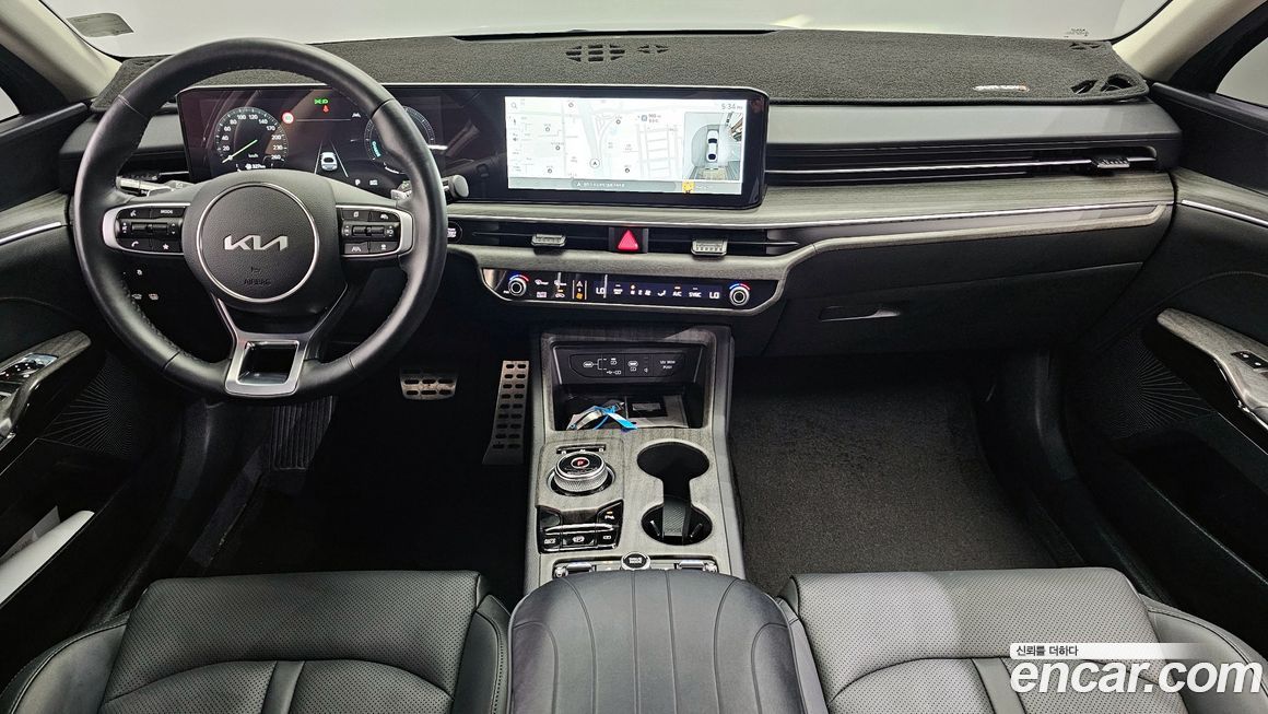 Kia K5 2025