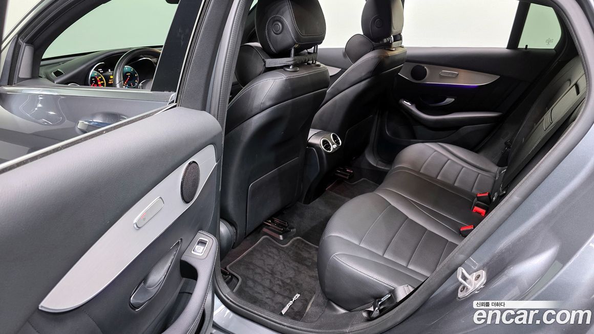 Mercedes-Benz GLC-Class 2021