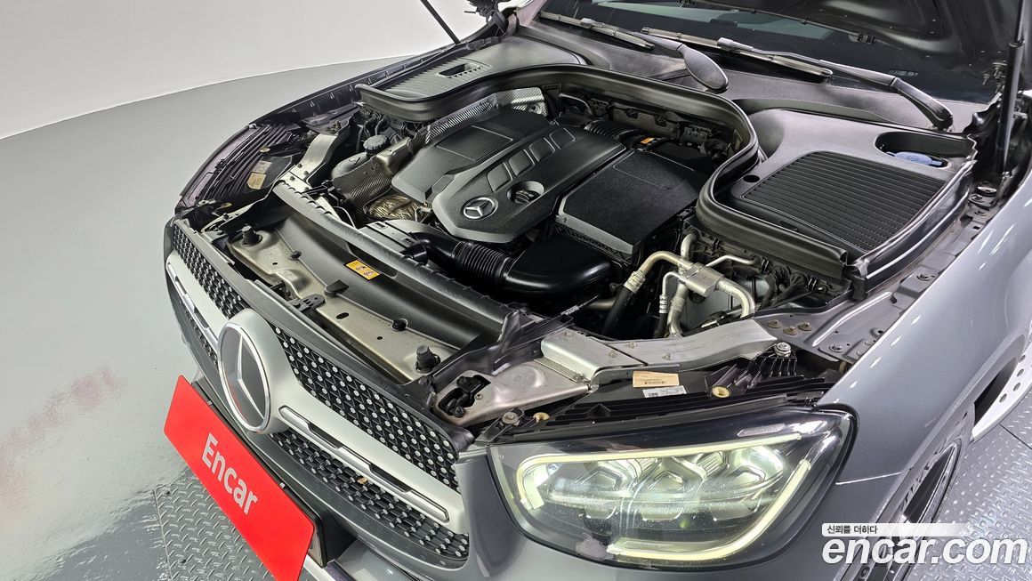 Mercedes-Benz GLC-Class 2021