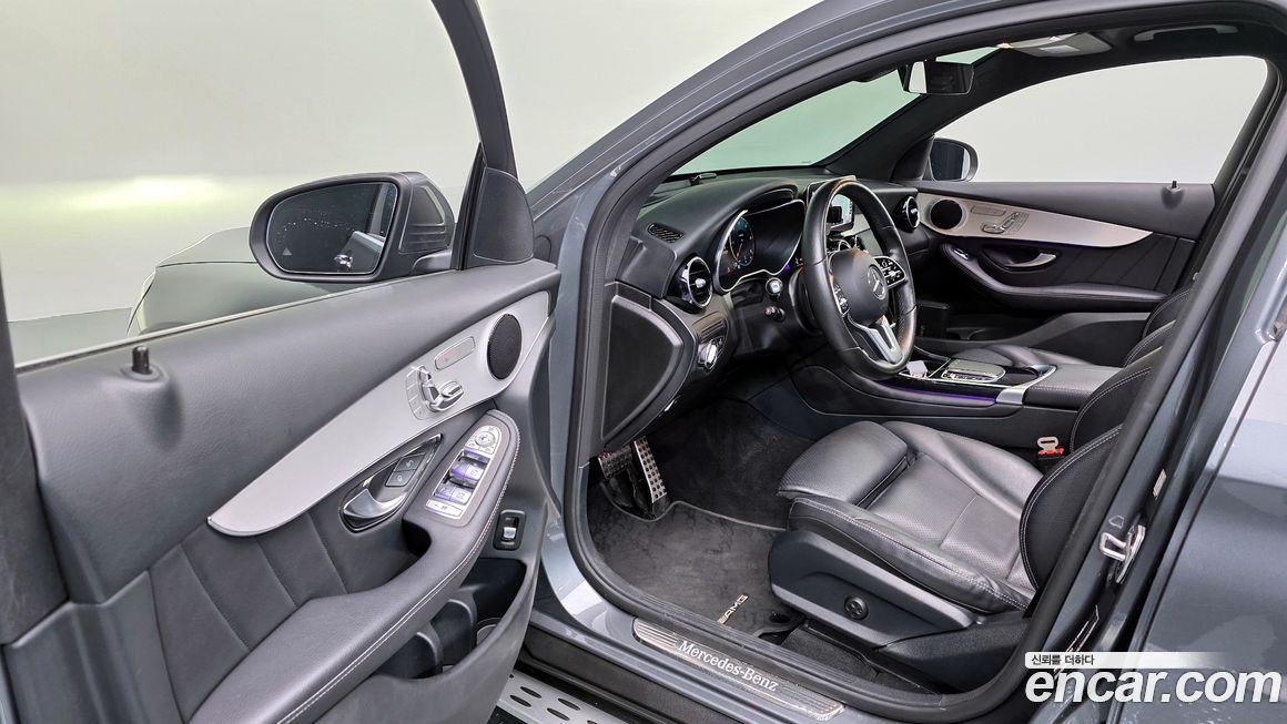 Mercedes-Benz GLC-Class 2021