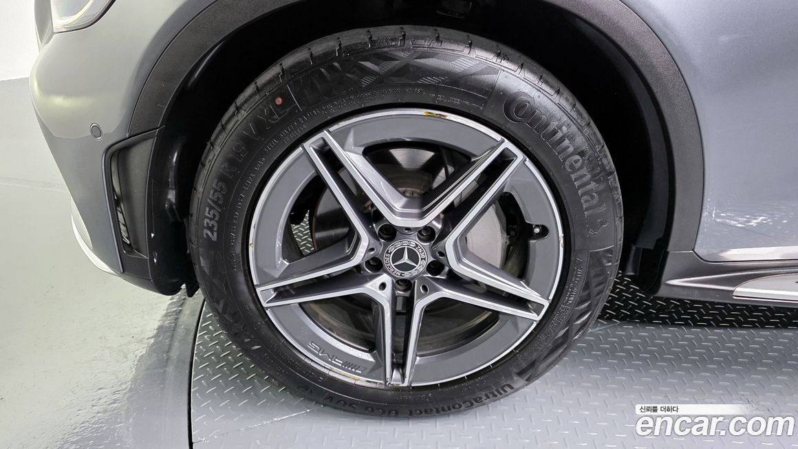 Mercedes-Benz GLC-Class 2021