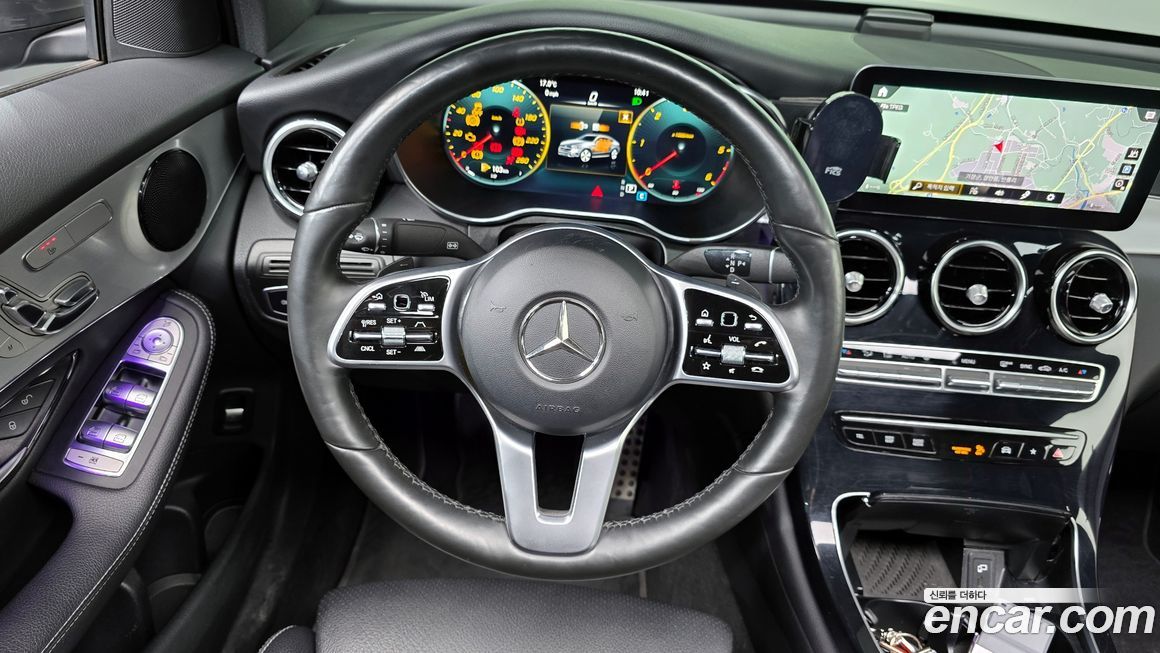Mercedes-Benz GLC-Class 2021