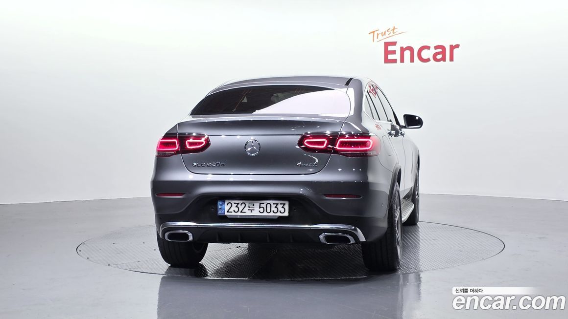 Mercedes-Benz GLC-Class 2021