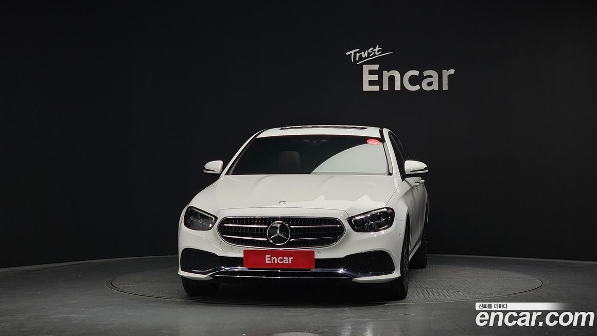 Mercedes-Benz E-Class 2021