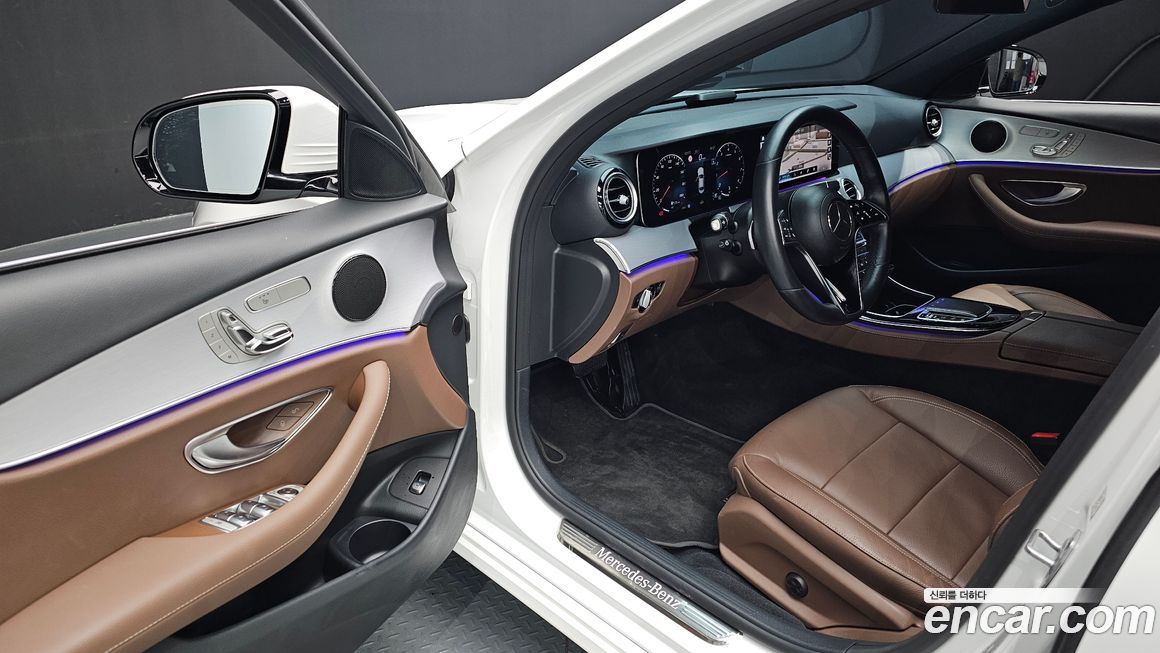 Mercedes-Benz E-Class 2021