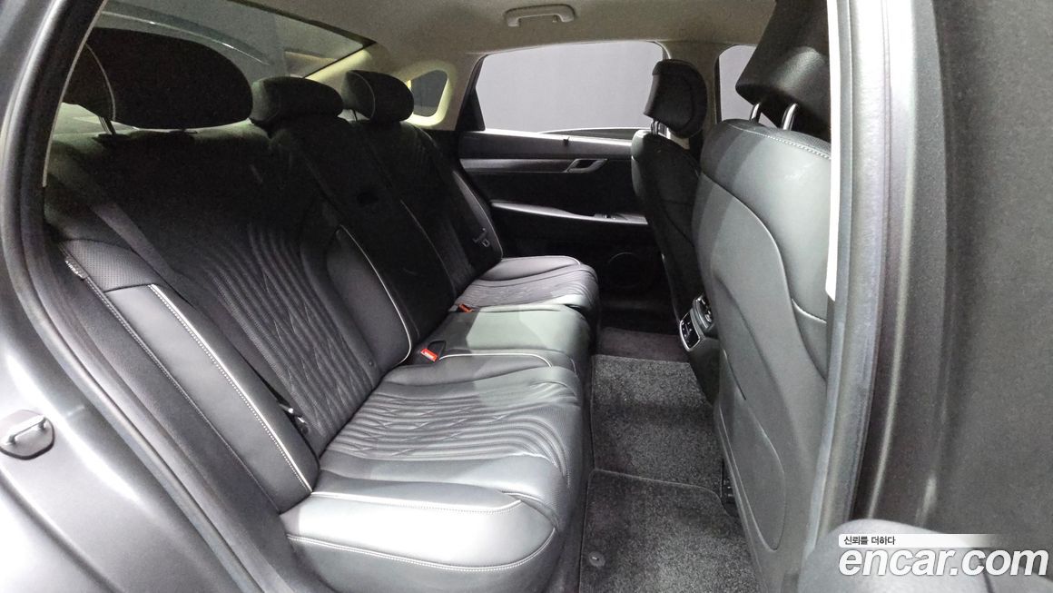 Genesis G80 2021