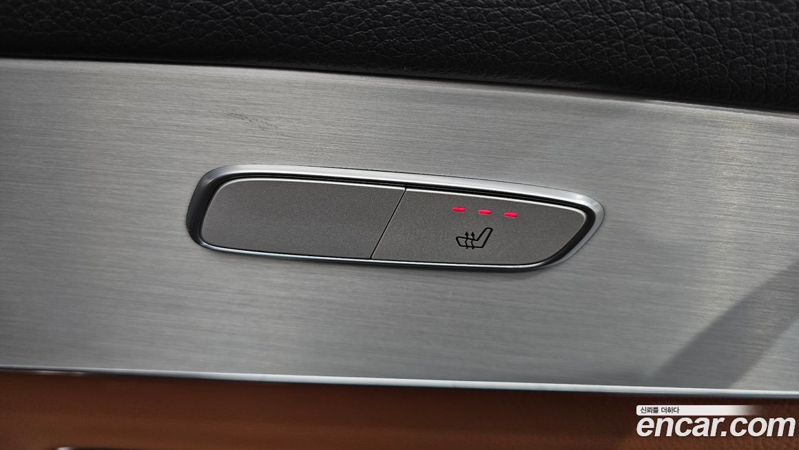 Mercedes-Benz GLC-Class 2021