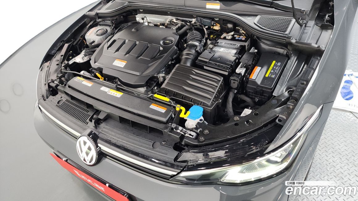 Volkswagen Golf 2025