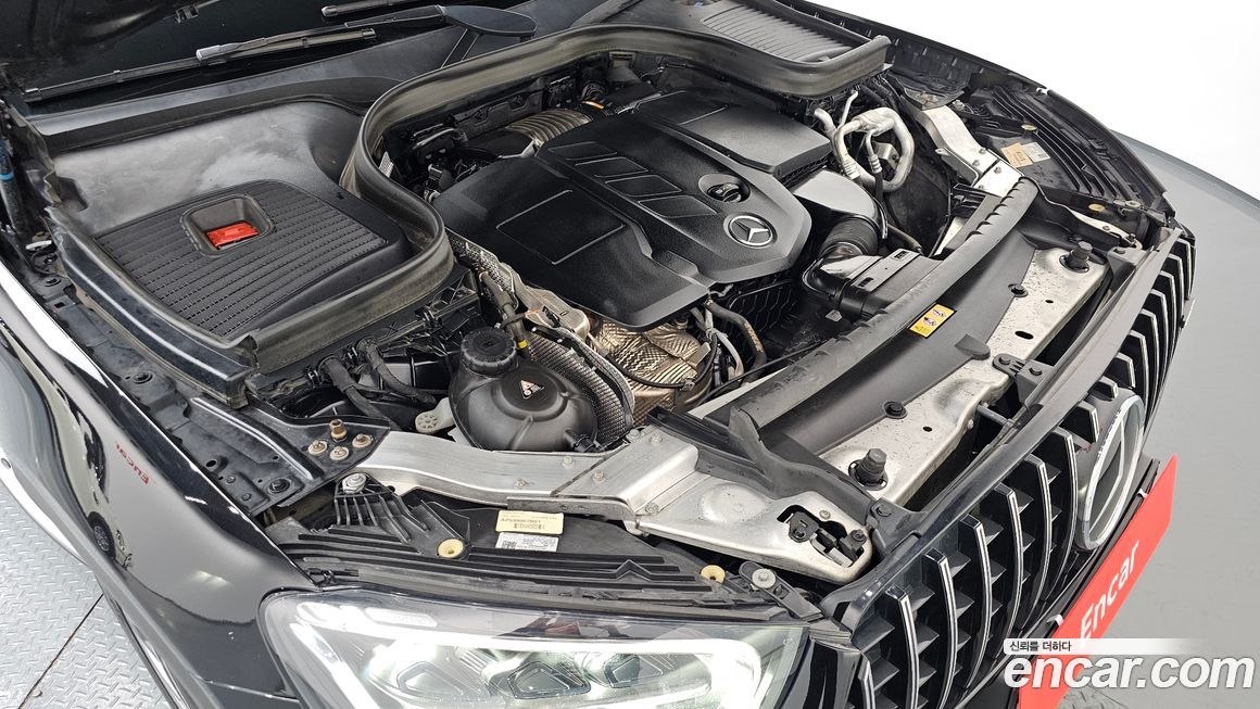 Mercedes-Benz GLC-Class 2021