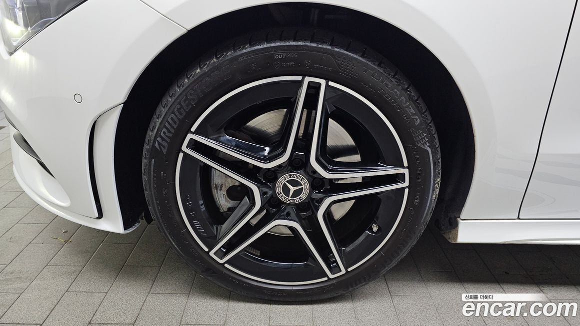 Mercedes-Benz CLA-Class 2023