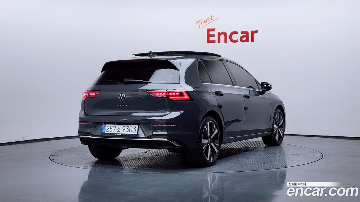 Volkswagen Golf 2025